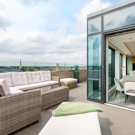 Stylish City-centre By Minster