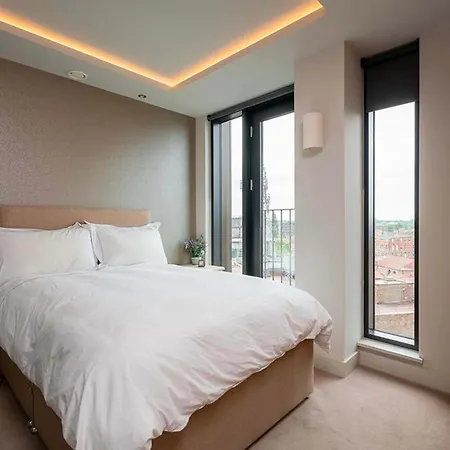 Stylish City-centre By Minster *